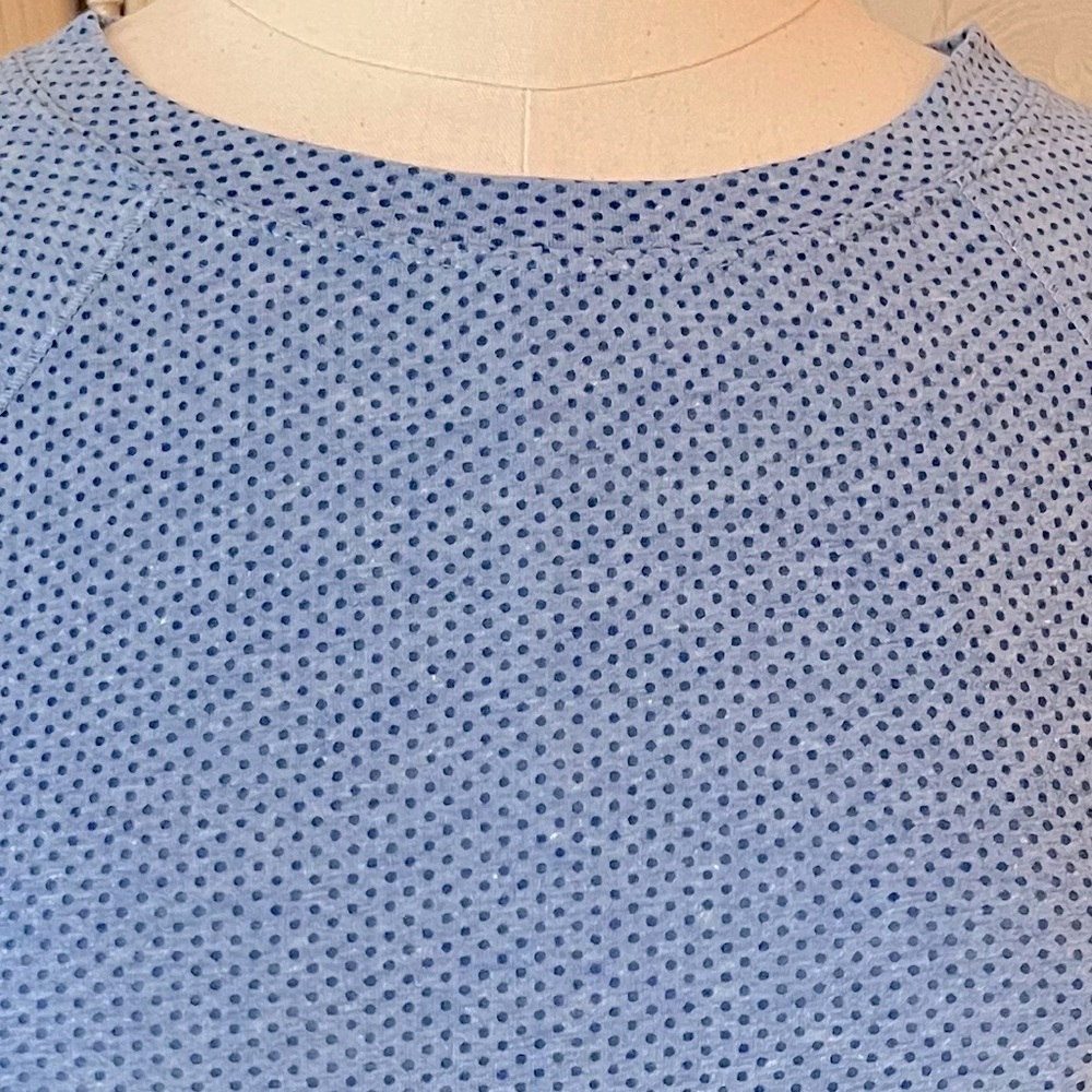2(X)IST Open Back Long-Sleeve Crewneck Knit Top -- NWT - Picture 3 of 10